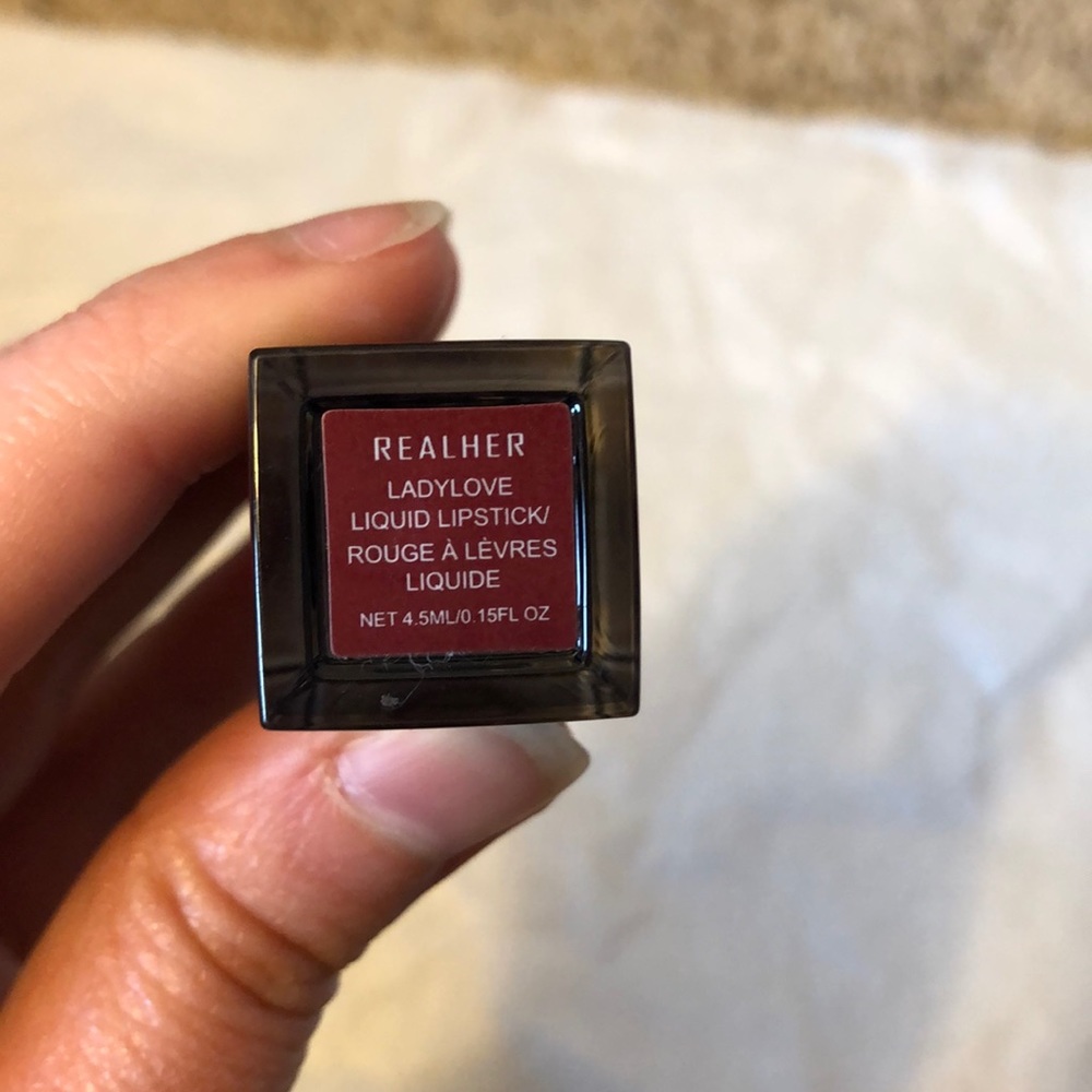 Liquid Lipstick - Picture 3 of 3